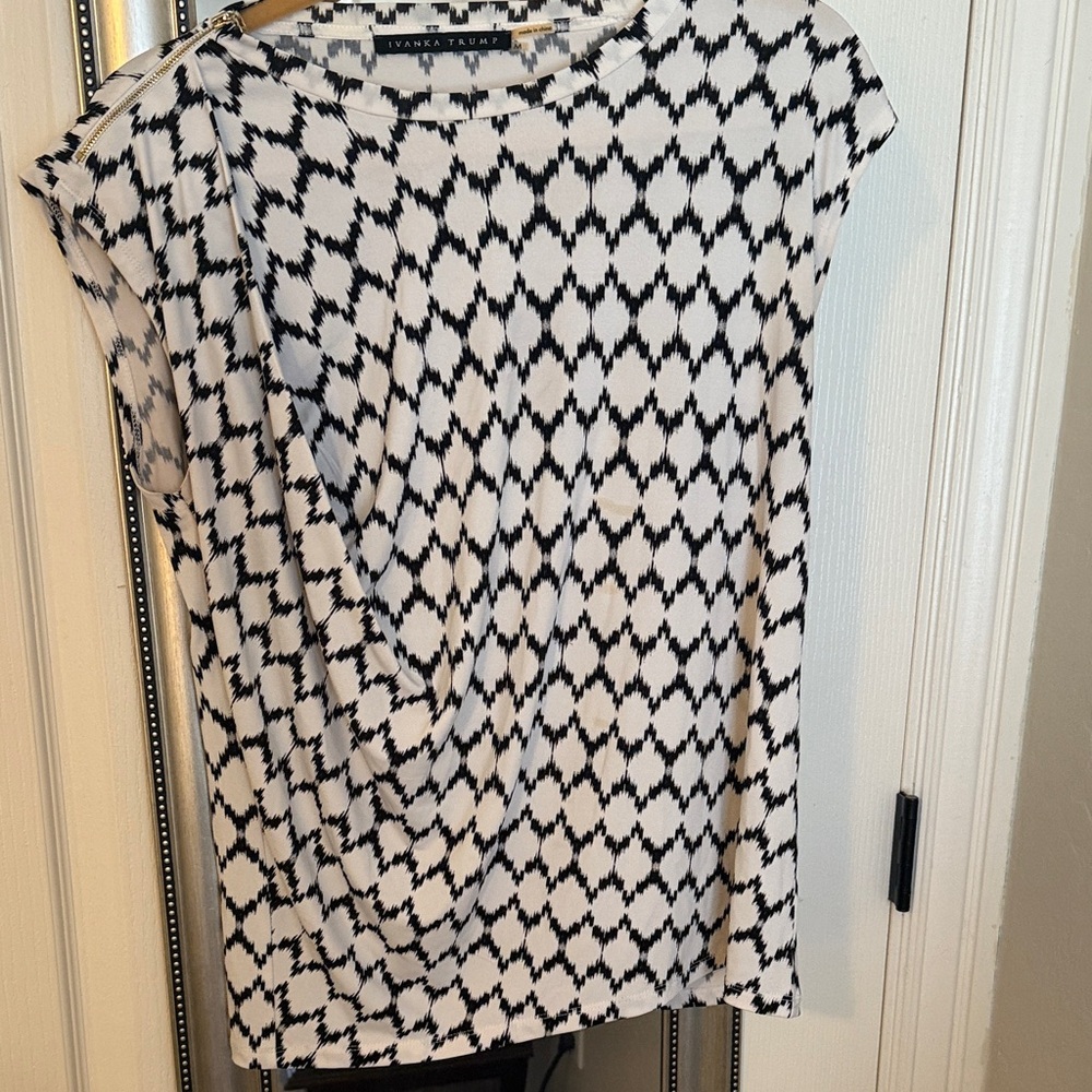 Ivanka Trump Monochrome Geometric Blouse